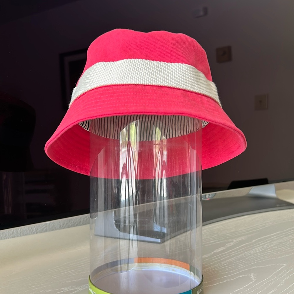 GAP, WOMEN BUCKET HAT, RED ORANGE / CREAM, SIZE: S/M